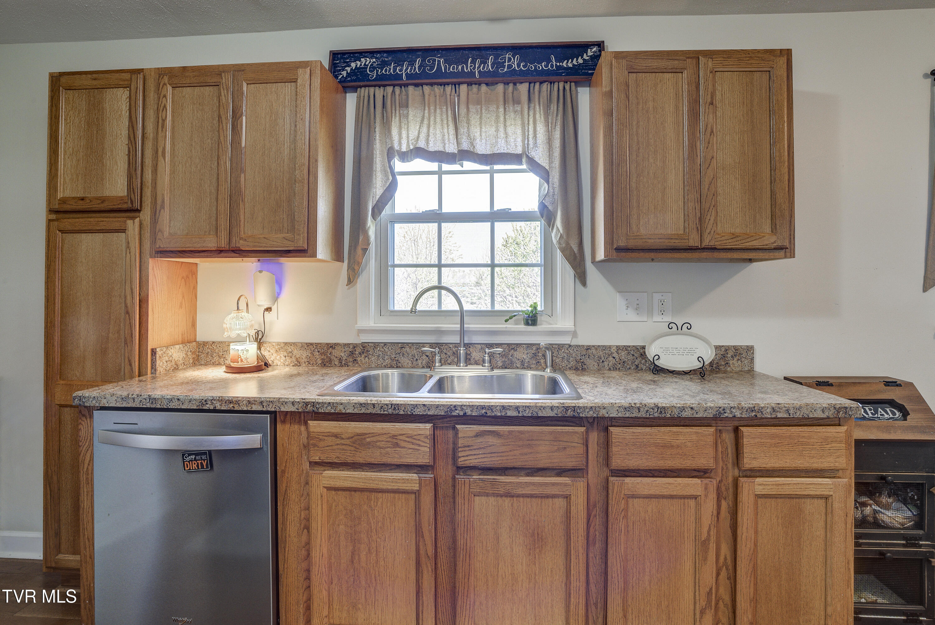 610 Ridgeview Drive Johnson City, TN 37604 - Photo 10 of 54 Ridgefield-8