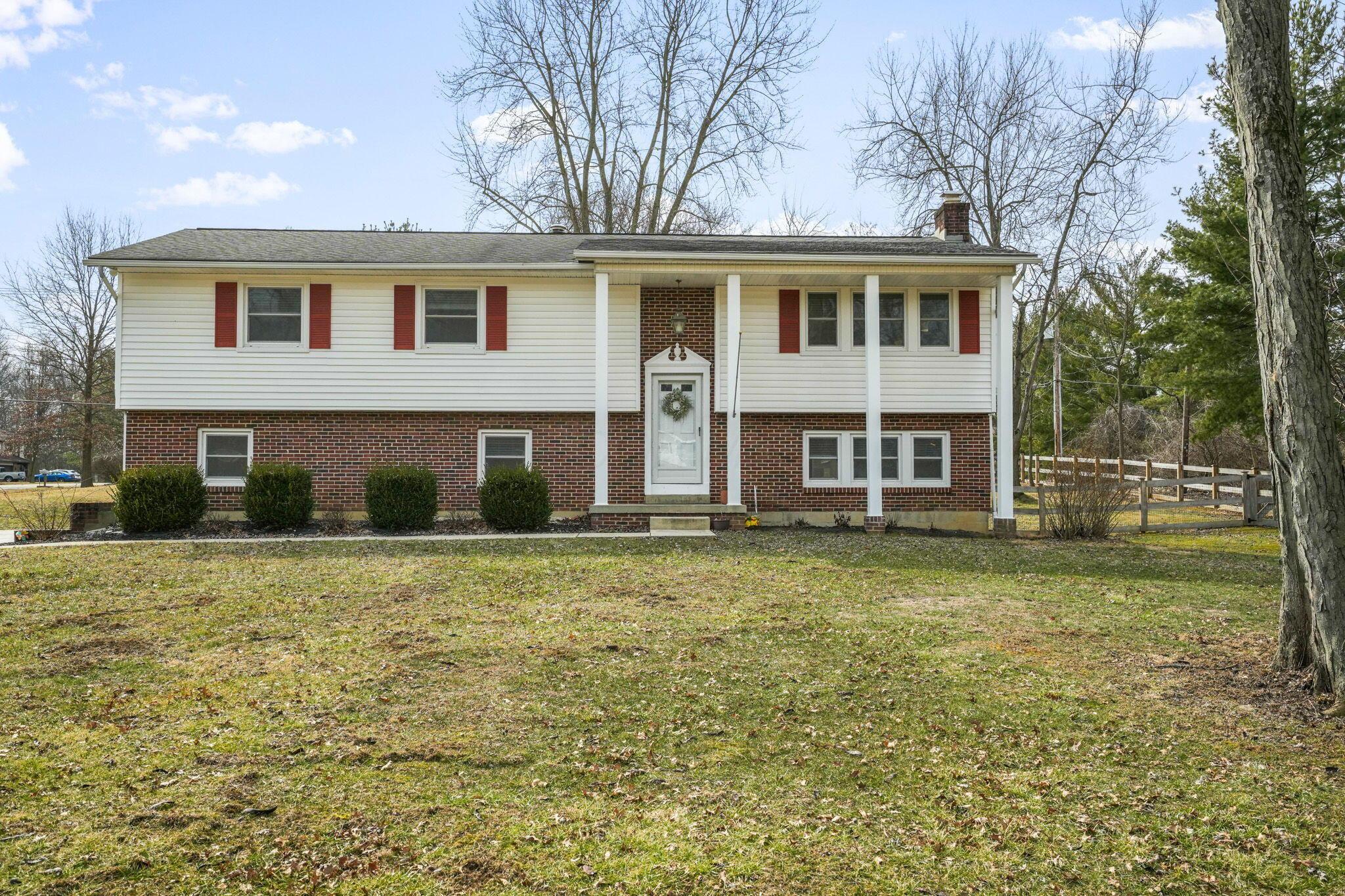 4675 Rutherford Road Powell, OH 43065 - Photo 1 of 46 5-web-or-mls-DSC03184