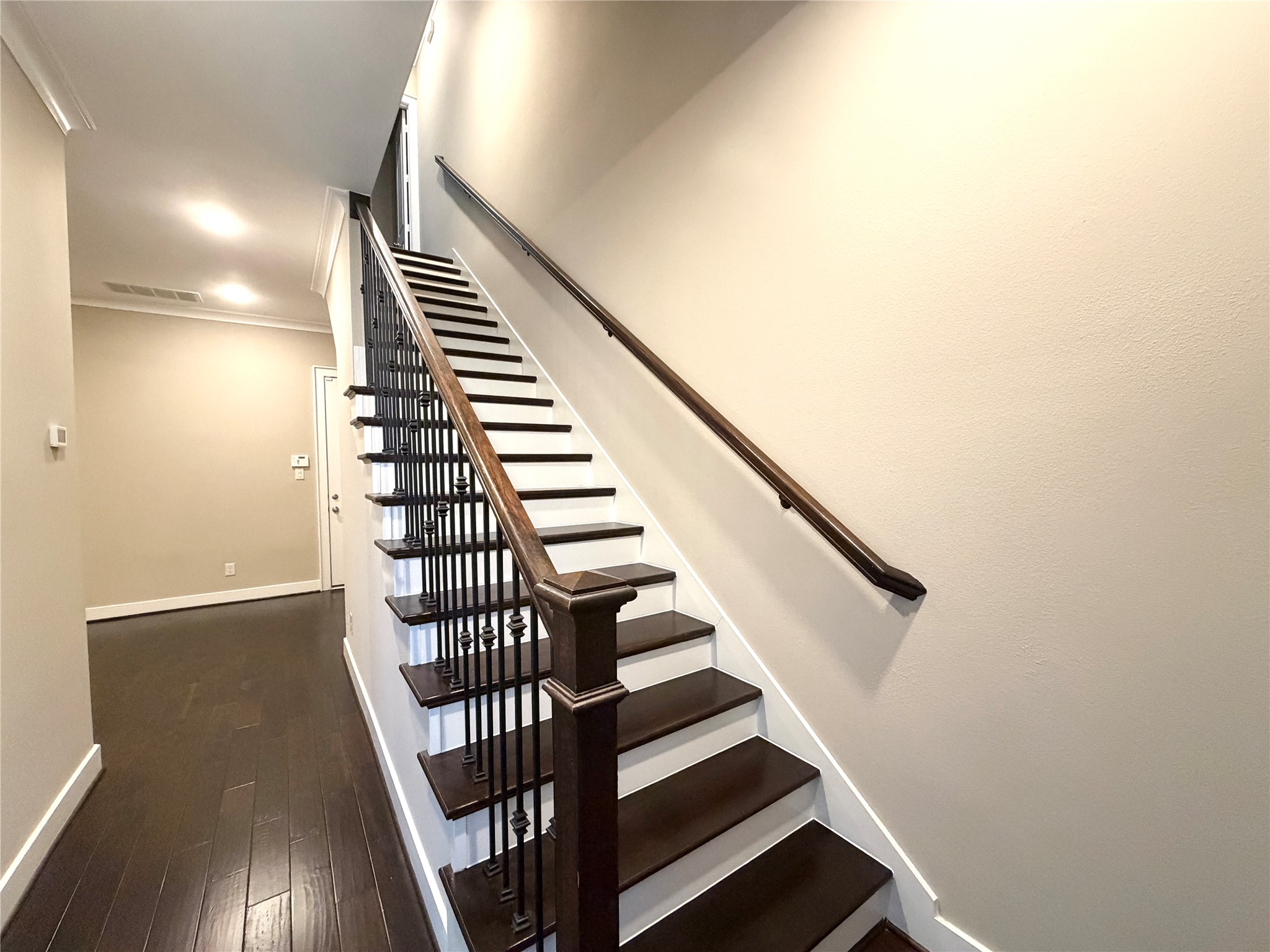 3917 Rose Street Houston, TX 77007 - Photo 11 of 32