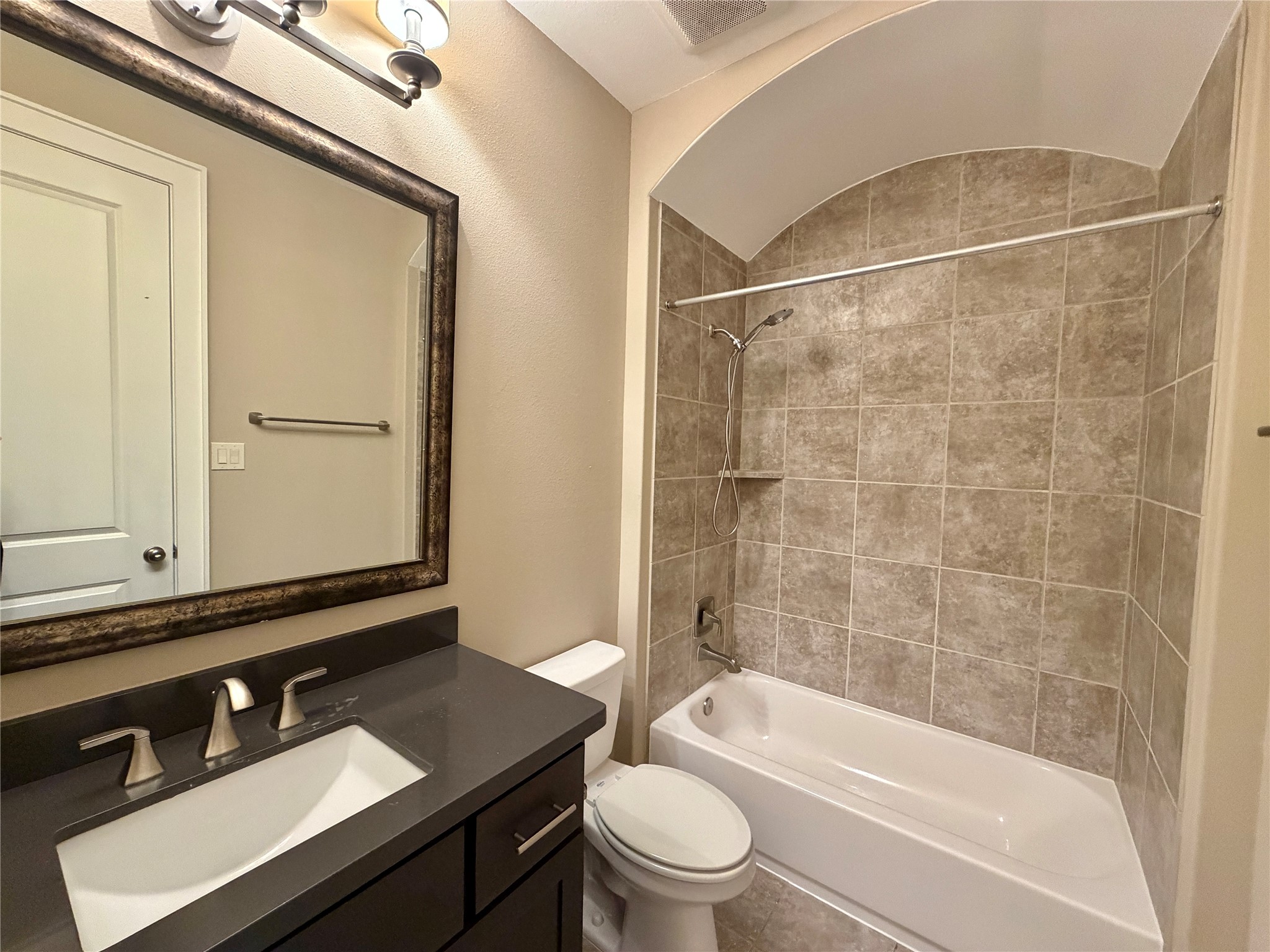 3917 Rose Street Houston, TX 77007 - Photo 29 of 32