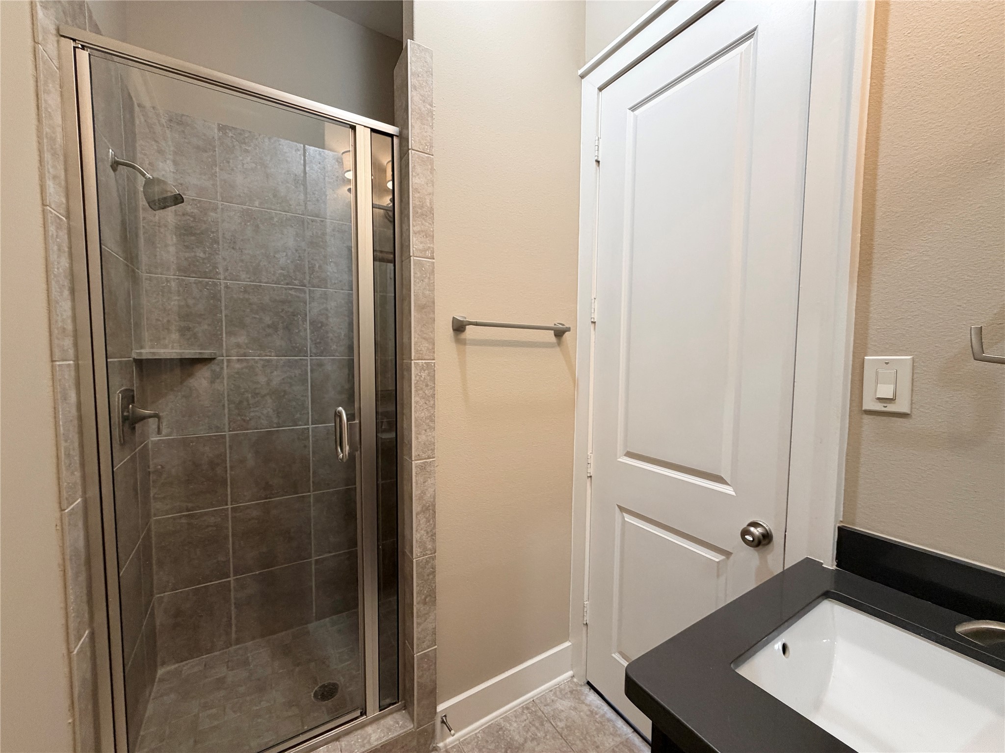 3917 Rose Street Houston, TX 77007 - Photo 7 of 32