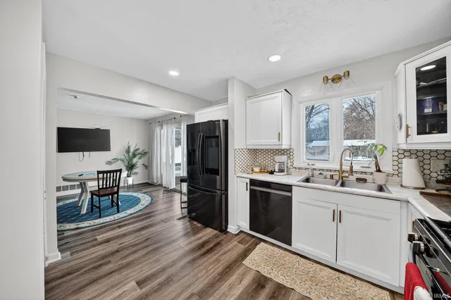 $270,000 | 11185 Idlewood Drive, Osceola, IN 46561