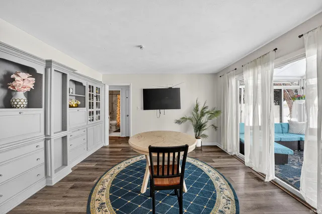 $270,000 | 11185 Idlewood Drive, Osceola, IN 46561