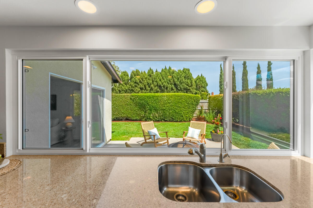 480 Reed Court Goleta, CA 93117 - Photo 14 of 41 _ROY3577 (1)