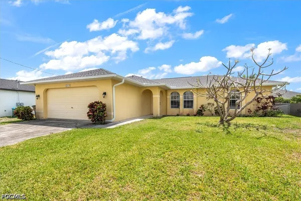 $299,000 | 504 Northwest 3rd Lane, Cape Coral, FL 33993
