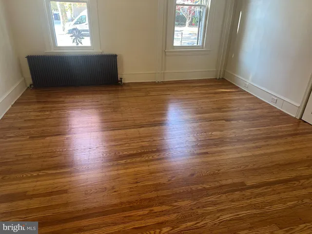 $2,300 | 418 Cinnaminson Avenue, Palmyra, NJ 08065