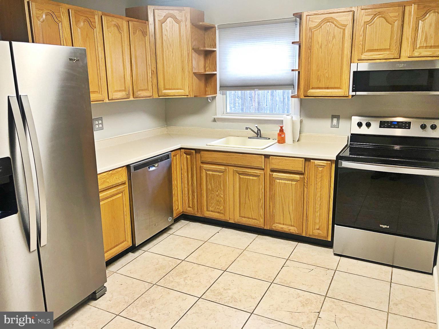 313 Atkinson Road Wilmington, DE 19804 - Photo 3 of 12 Gallery Image 3