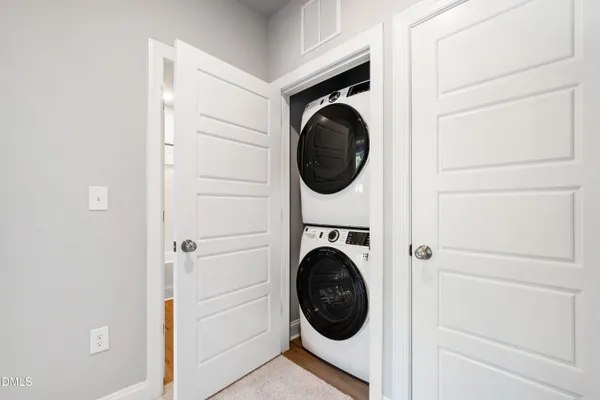 $1,900 | 10549 Pleasant Br Drive, Unit 101, Raleigh, NC 27614