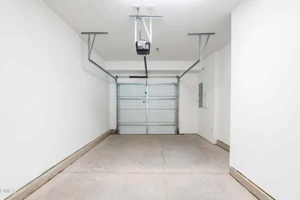 $1,900 | 10549 Pleasant Br Drive, Unit 101, Raleigh, NC 27614