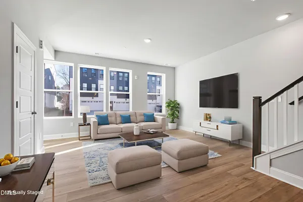 $1,900 | 10549 Pleasant Br Drive, Unit 101, Raleigh, NC 27614