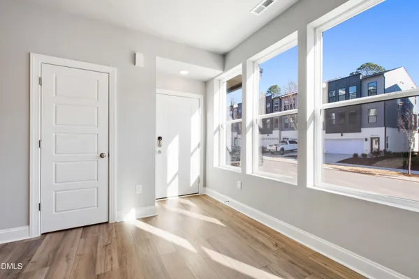 $1,900 | 10549 Pleasant Br Drive, Unit 101, Raleigh, NC 27614