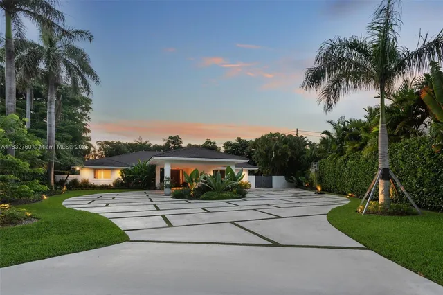 $7,500,000 | 4800 Bay Point Road, Miami, FL 33137