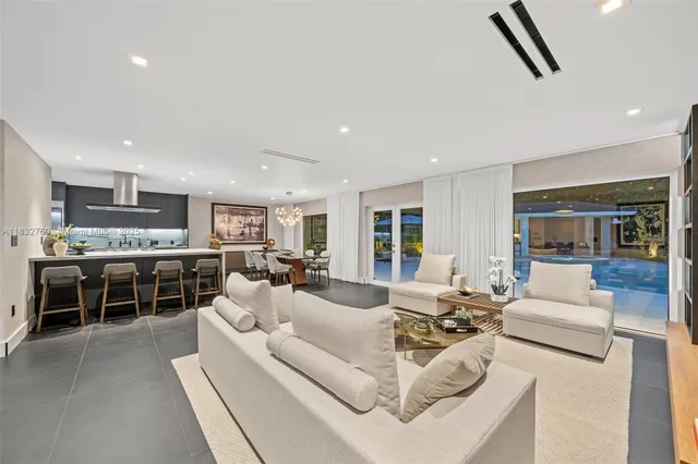 $7,500,000 | 4800 Bay Point Road, Miami, FL 33137