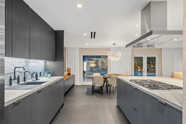 $7,500,000 | 4800 Bay Point Road, Miami, FL 33137