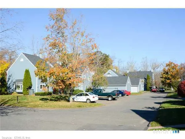 $2,200 | 26 Farmington Meadow Drive, Unit 26, Farmington, CT 06032
