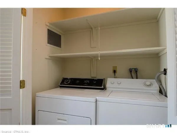 $2,200 | 26 Farmington Meadow Drive, Unit 26, Farmington, CT 06032