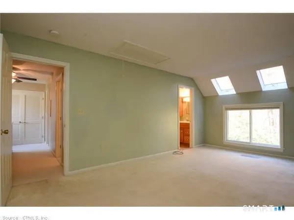 $2,200 | 26 Farmington Meadow Drive, Unit 26, Farmington, CT 06032