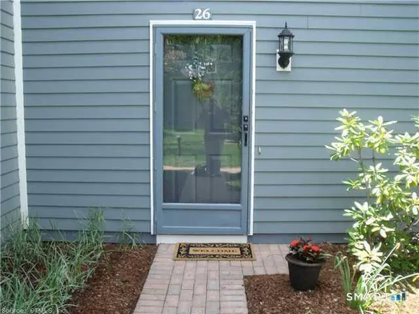 $2,200 | 26 Farmington Meadow Drive, Unit 26, Farmington, CT 06032