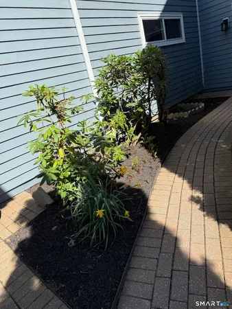$2,200 | 26 Farmington Meadow Drive, Unit 26, Farmington, CT 06032