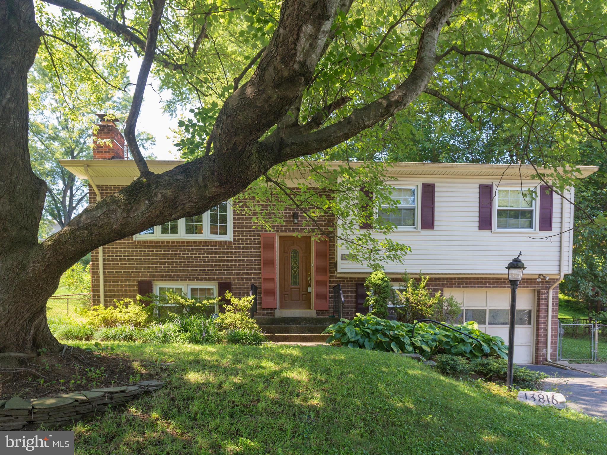 13816 Gilbert Road Woodbridge, VA 22193 - Photo 1 of 29 Exterior (Front)