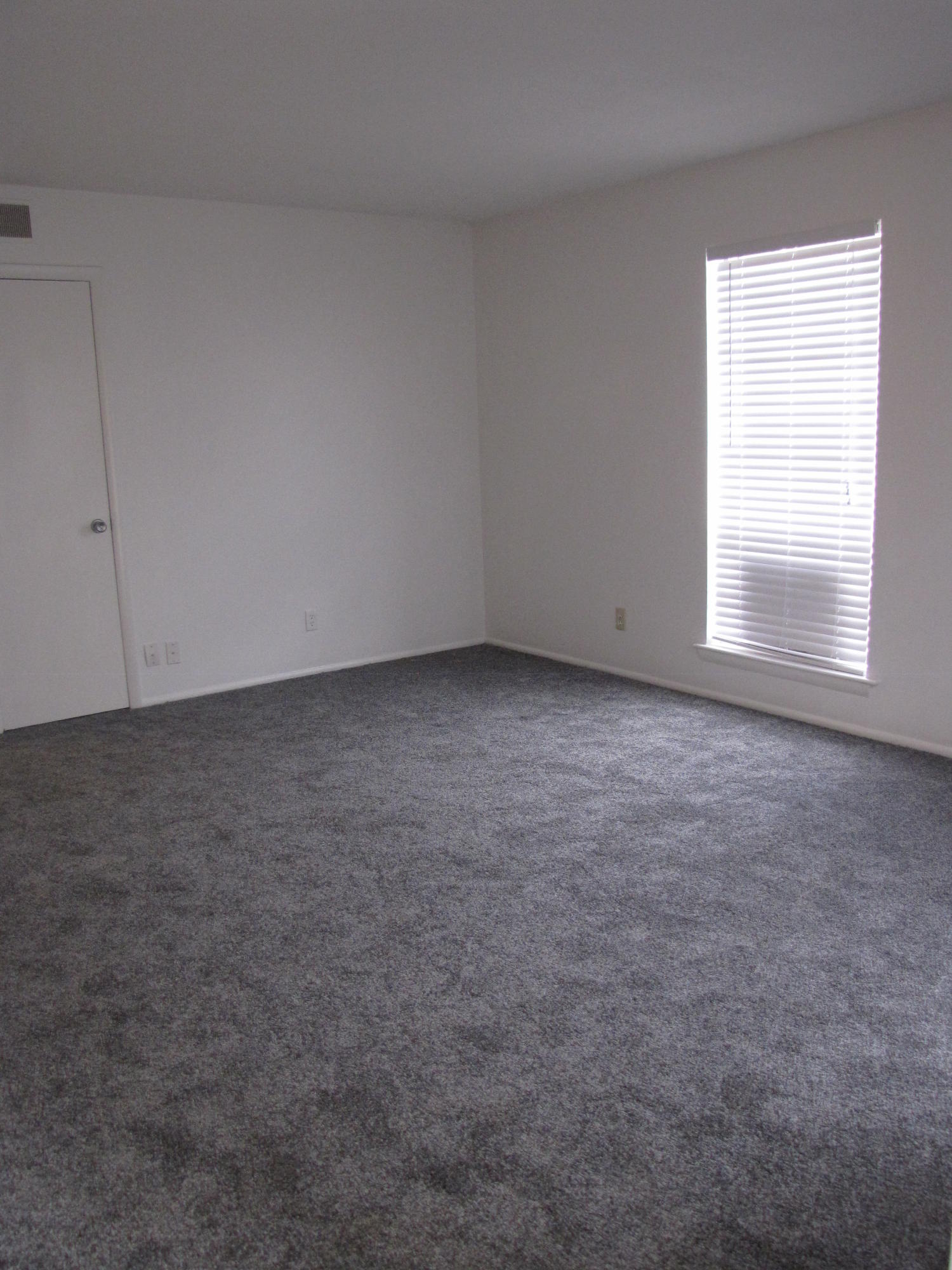 6240 Old Point Road, Unit C15 Hanahan, SC 29410 - Photo 10 of 22 LR