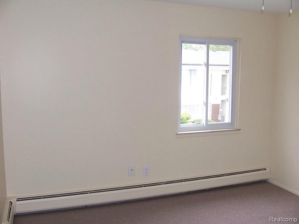 26720 Joy Road, Unit B3 Redford, MI 48239 - Photo 10 of 12 000_3835.jpg