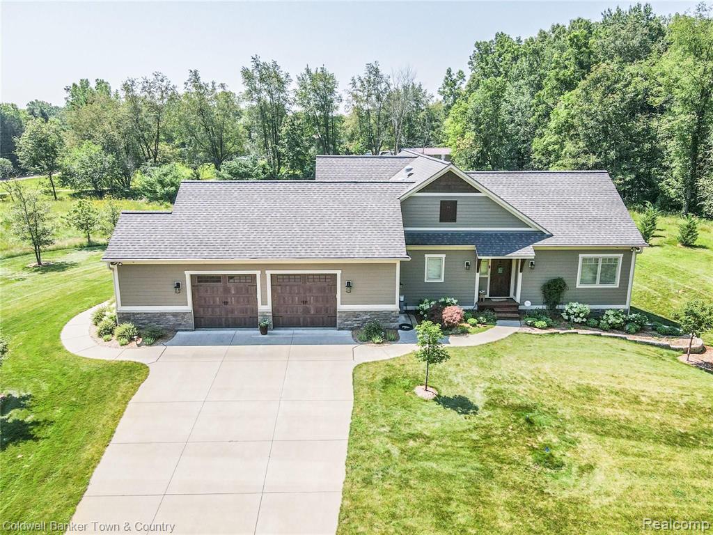 6434 Cohoctah Road Fenton, MI 48430 - Photo 17 of 69