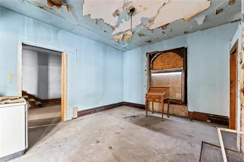 a view of entryway and hall