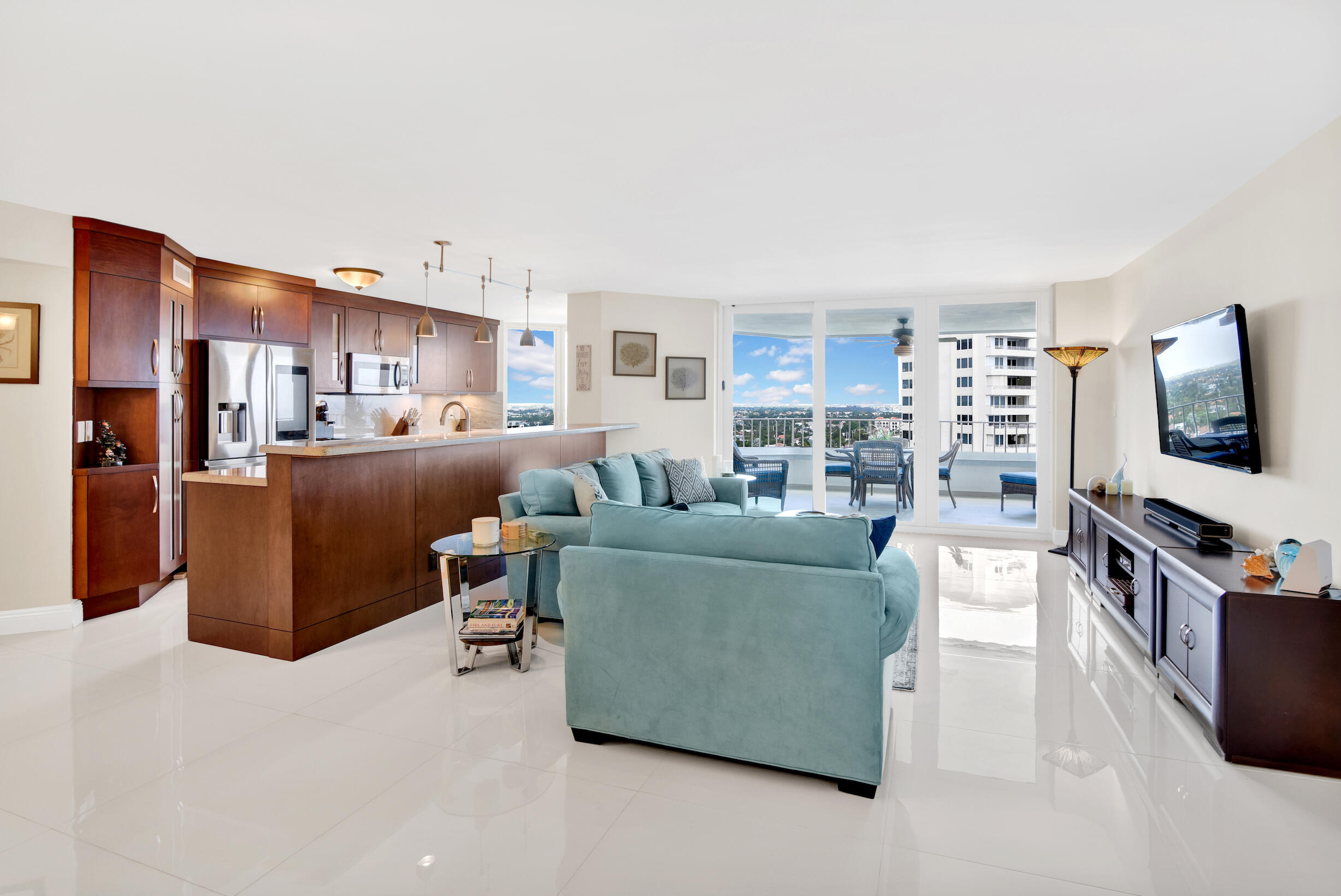 550 South Ocean Boulevard, Unit 1503 Boca Raton, FL 33432 - Photo 15 of 67 Living Room