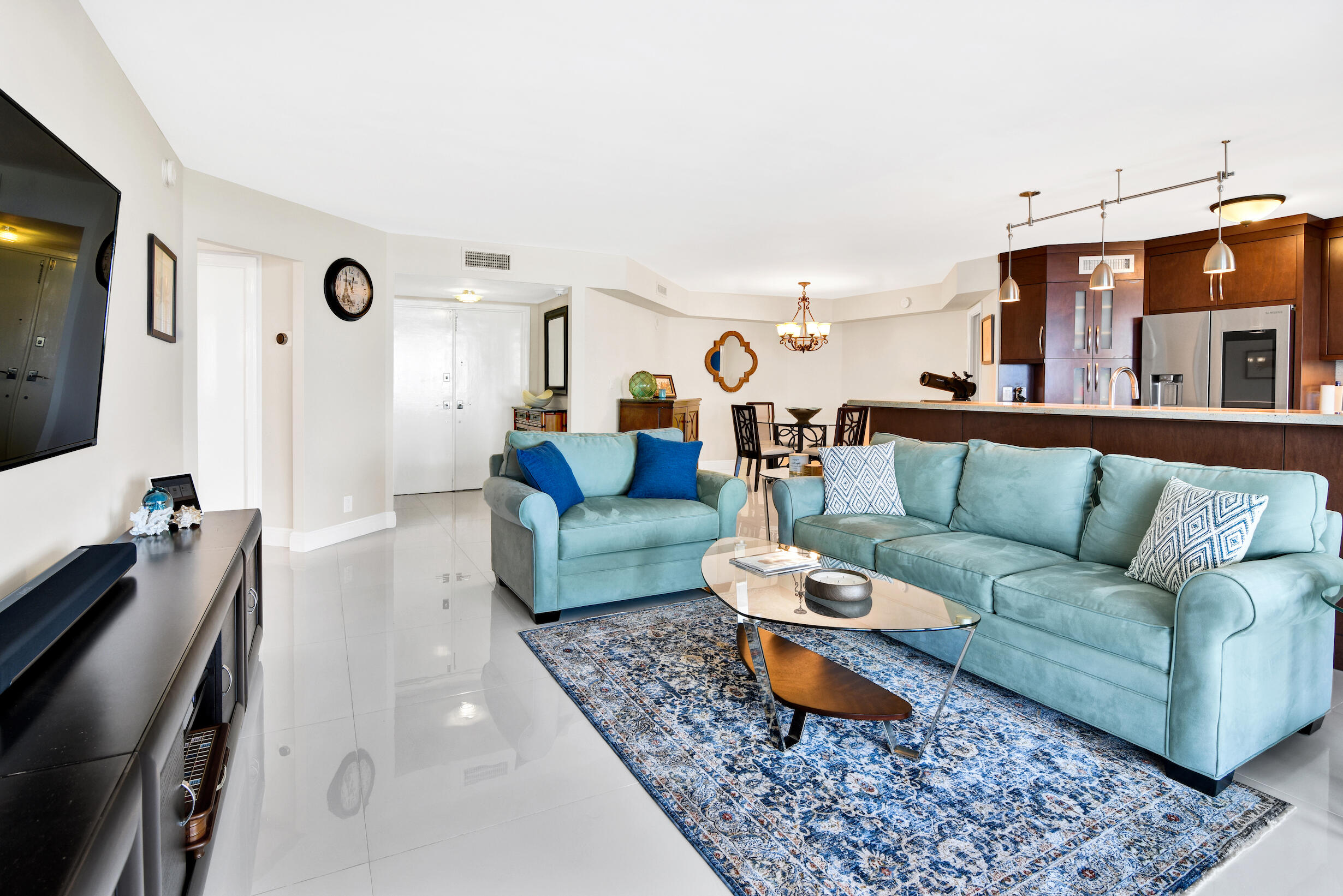 550 South Ocean Boulevard, Unit 1503 Boca Raton, FL 33432 - Photo 17 of 67 Living Room