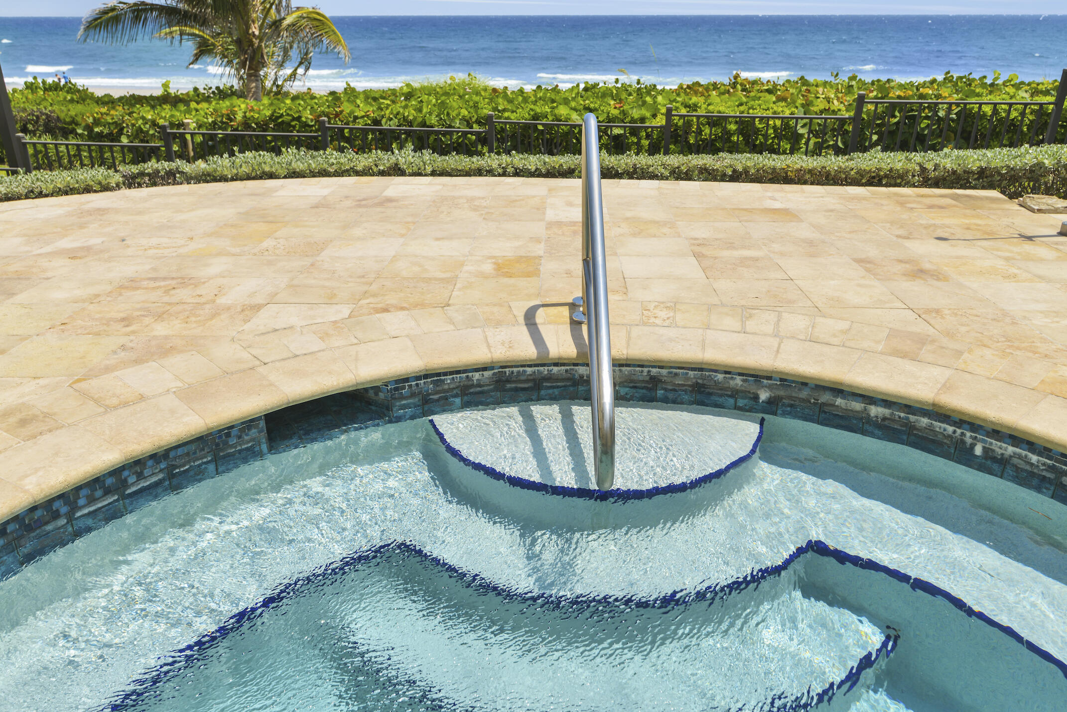 550 South Ocean Boulevard, Unit 1503 Boca Raton, FL 33432 - Photo 47 of 67 HOT TUB