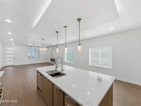 $359,950 | 7409 Norte Mesa Lane, El Paso, TX 79934