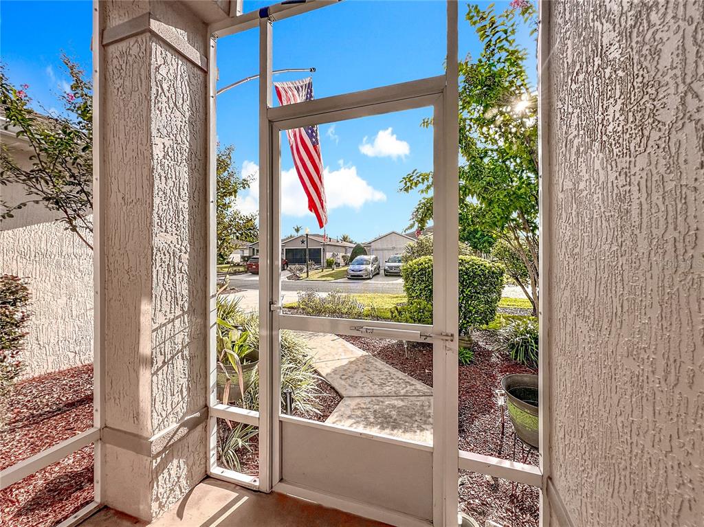 1732 Southwest 157th Place Road Ocala, FL 34473 - Photo 3 of 52