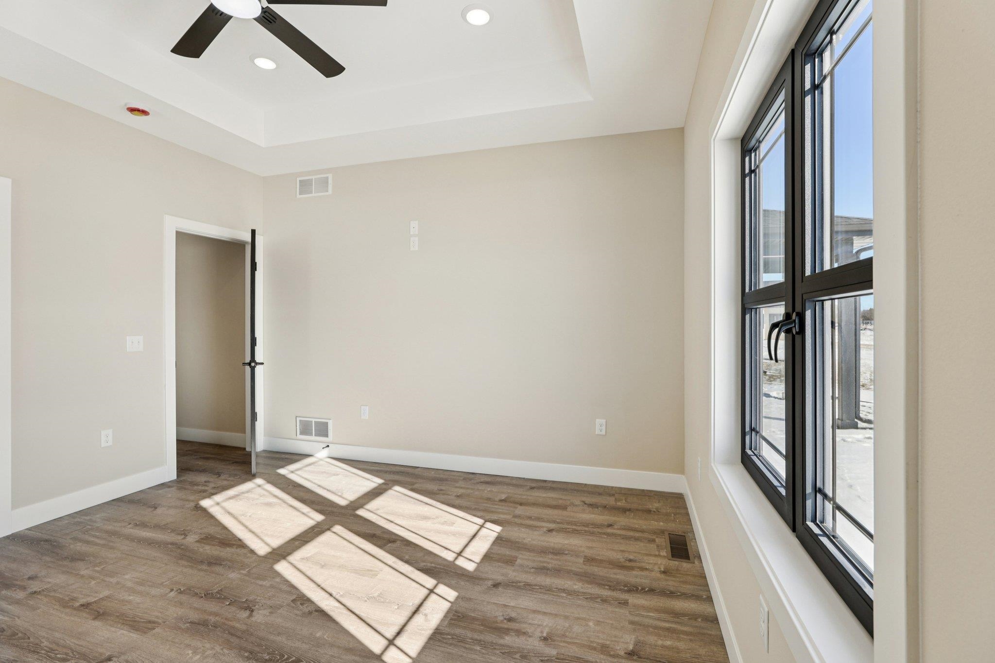 252 Falcon Court Sauk City, WI 53583 - Photo 15 of 51