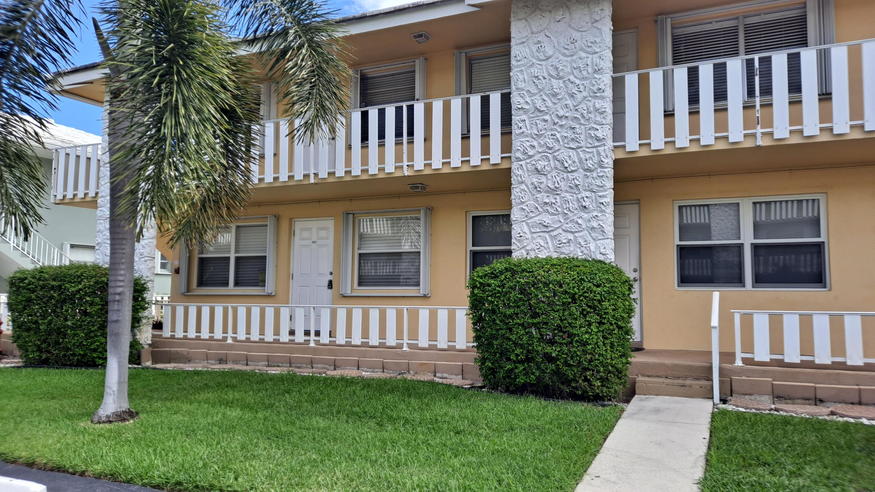 5520 North Ocean Boulevard, Unit 202 Ocean Ridge, FL 33435 - Photo 1 of 19 1