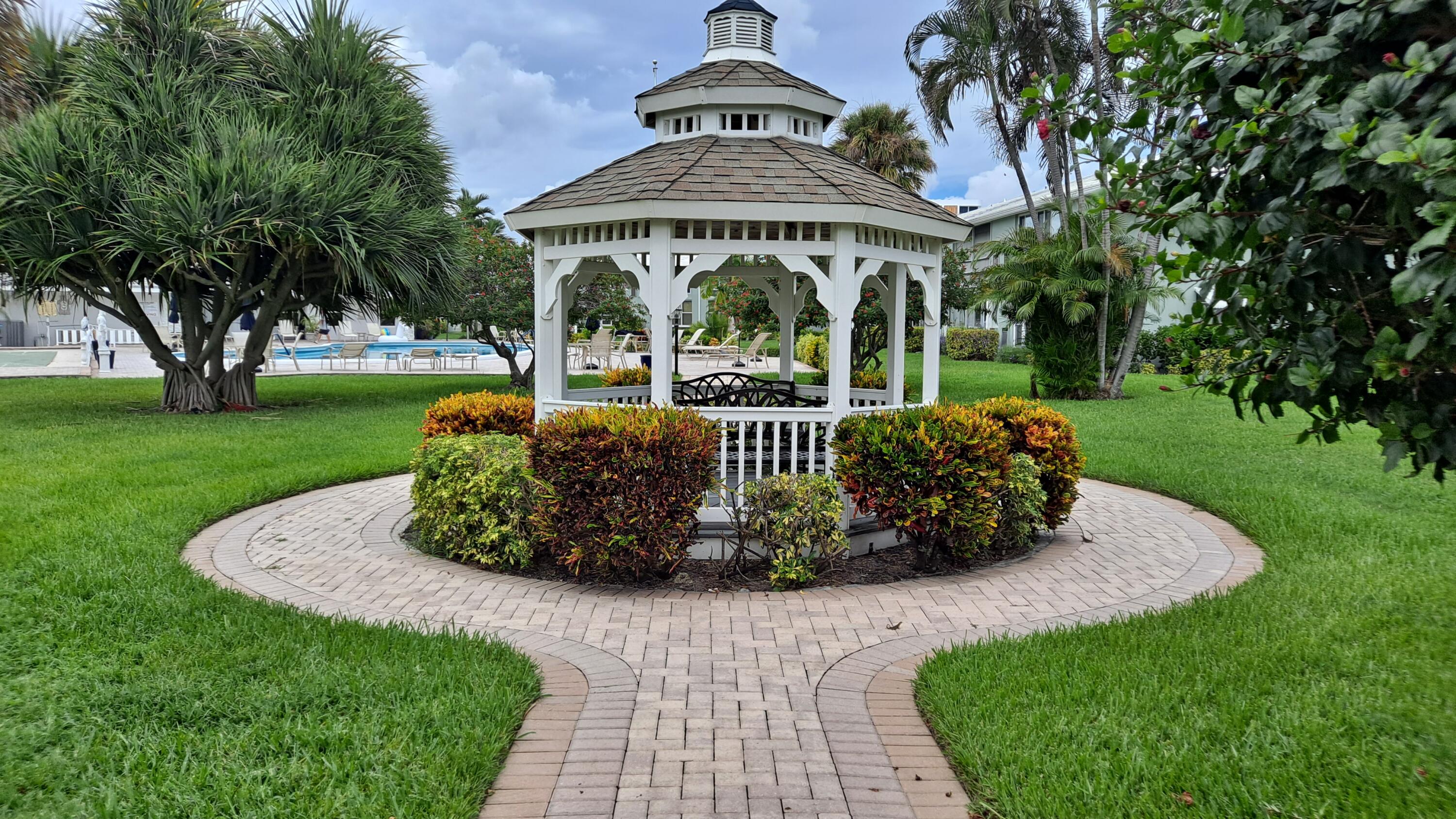 5520 North Ocean Boulevard, Unit 202 Ocean Ridge, FL 33435 - Photo 16 of 19 16