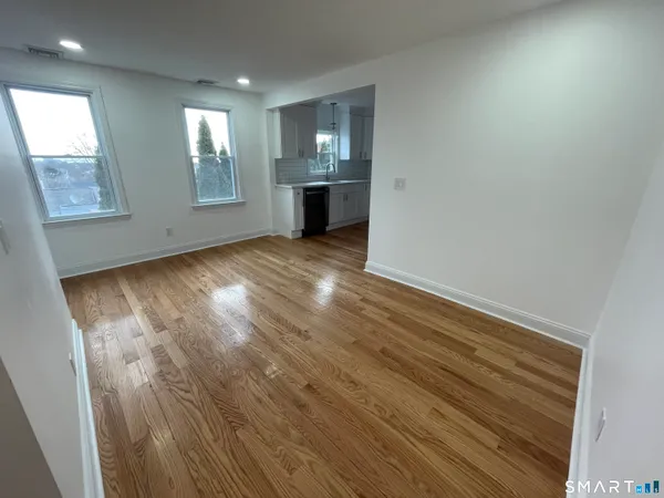 $3,100 | 471 Marlborough Terrace, Unit 2, Fairfield, CT 06825