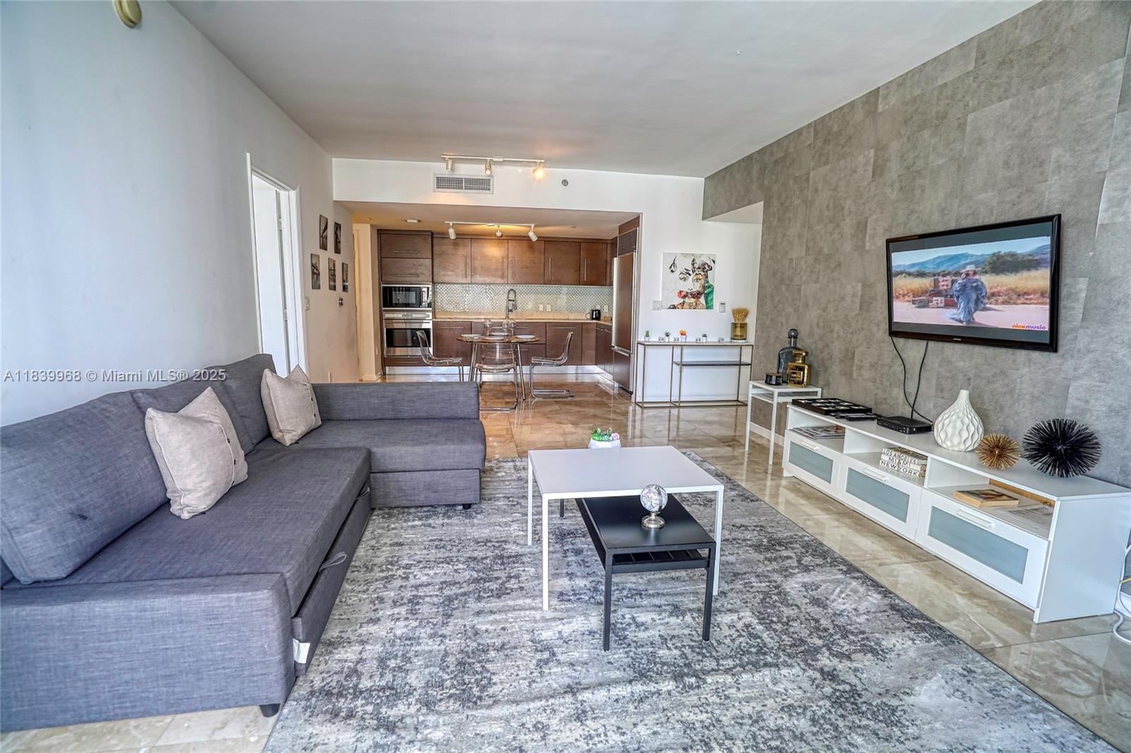 Brickell Miami, FL 33131 - Photo 4 of 13