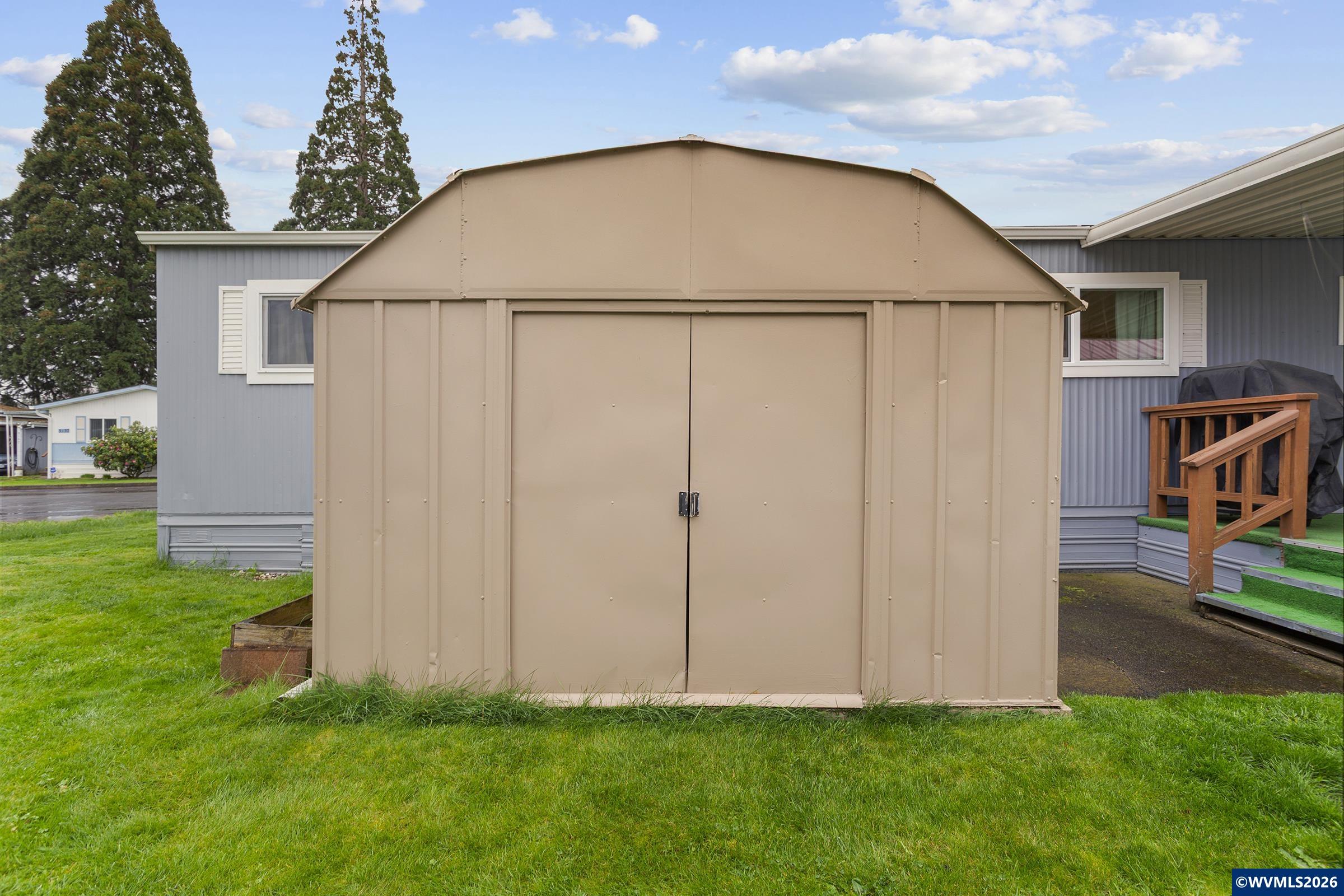 3096 Rainbow Loop Hubbard, OR 97032 - Photo 8 of 30