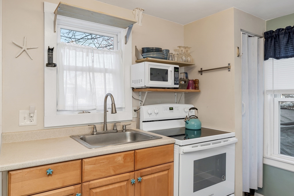 8 Island Path Hampton, NH 03842 - Photo 8 of 42 Gallery Image 8