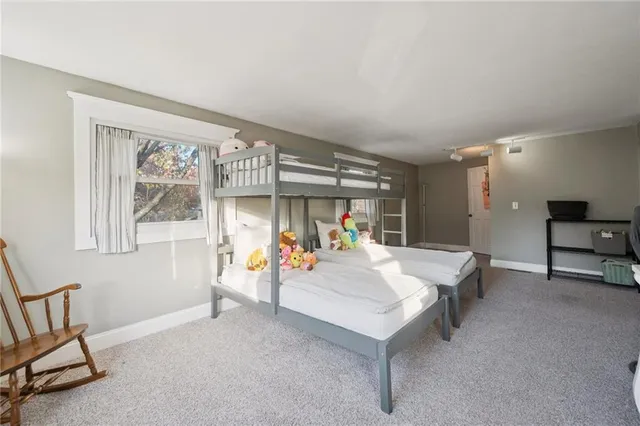 $400,000 | 810 West Waldo Avenue, Independence, MO 64050