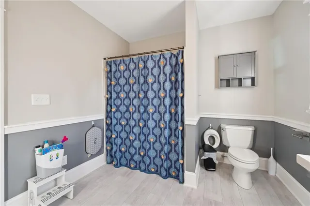 $400,000 | 810 West Waldo Avenue, Independence, MO 64050