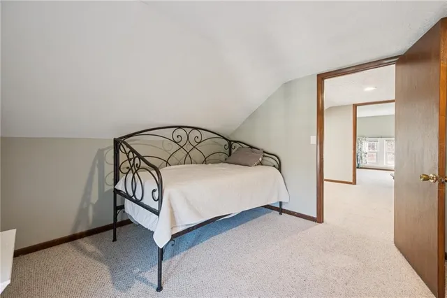 $400,000 | 810 West Waldo Avenue, Independence, MO 64050