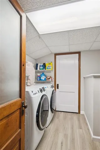 $400,000 | 810 West Waldo Avenue, Independence, MO 64050