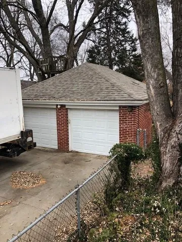 $400,000 | 810 West Waldo Avenue, Independence, MO 64050