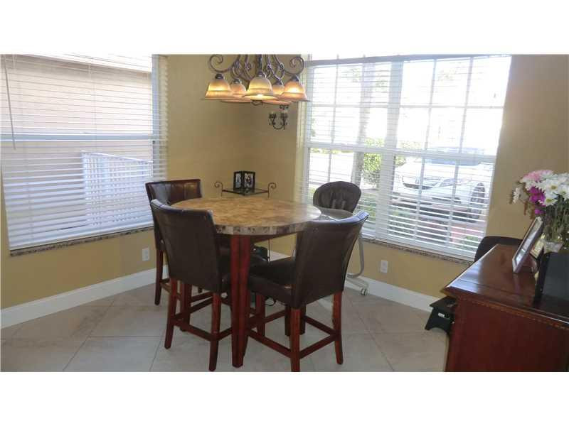 10831 La Salinas Circle Boca Raton, FL 33428 - Photo 3 of 28 Kitchen.