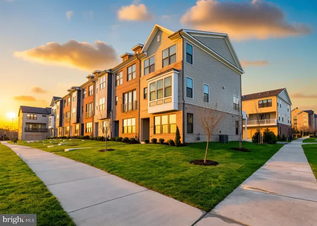 $584,990 | 5020 Henry King Way, Unit 22F, Bowie, MD 20715