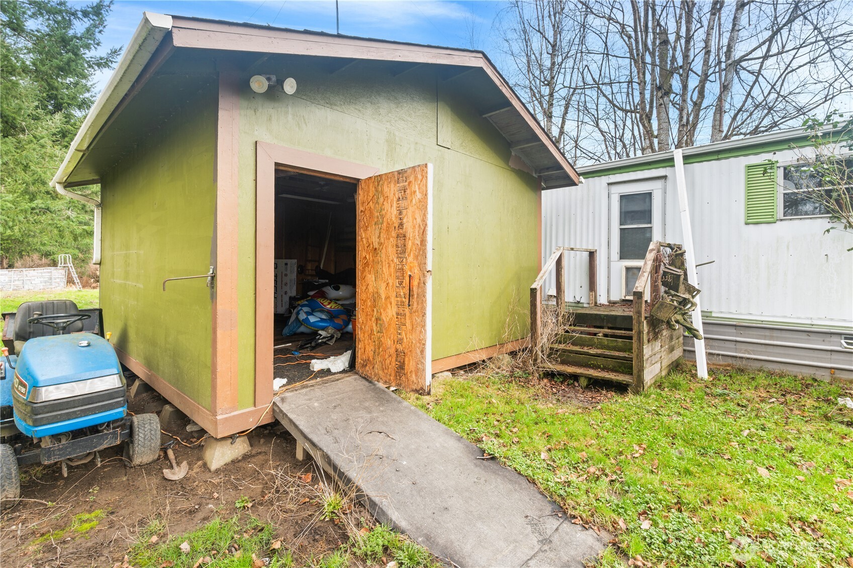 3090 Cole Road Everson, WA 98247 - Photo 13 of 22 a view of outdoor space and deck