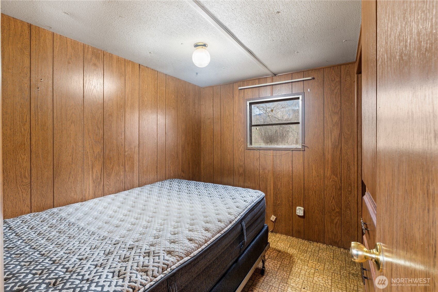 3090 Cole Road Everson, WA 98247 - Photo 10 of 22 a view of kitchen