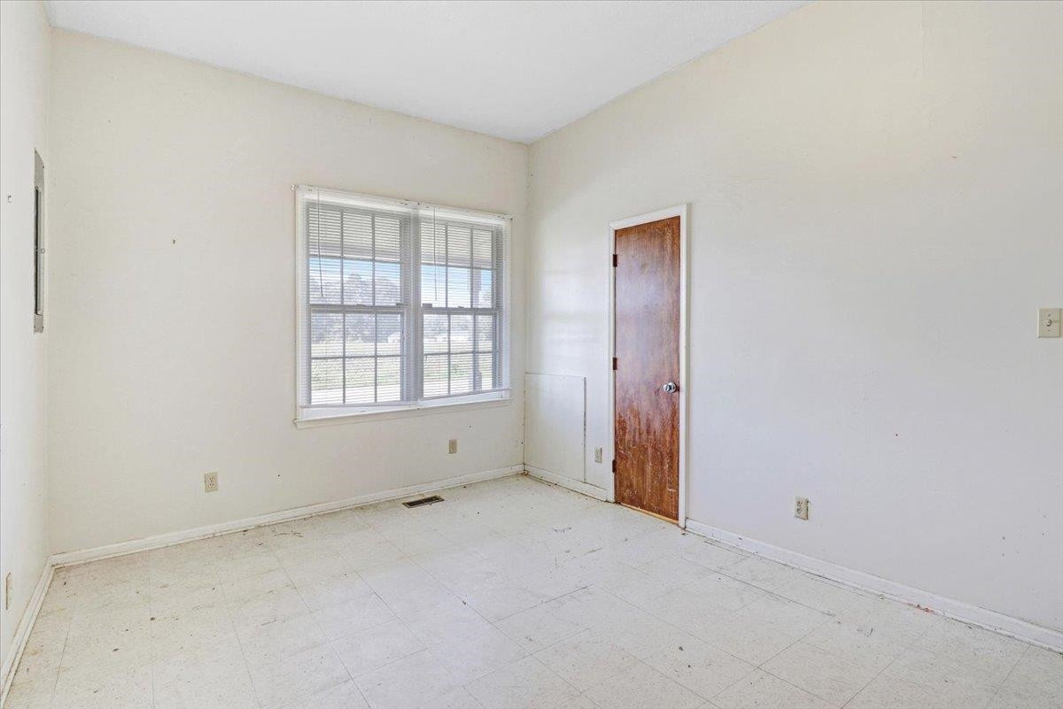 1136 Buffalo Road Smithfield, NC 27577 - Photo 21 of 30 Photo 21